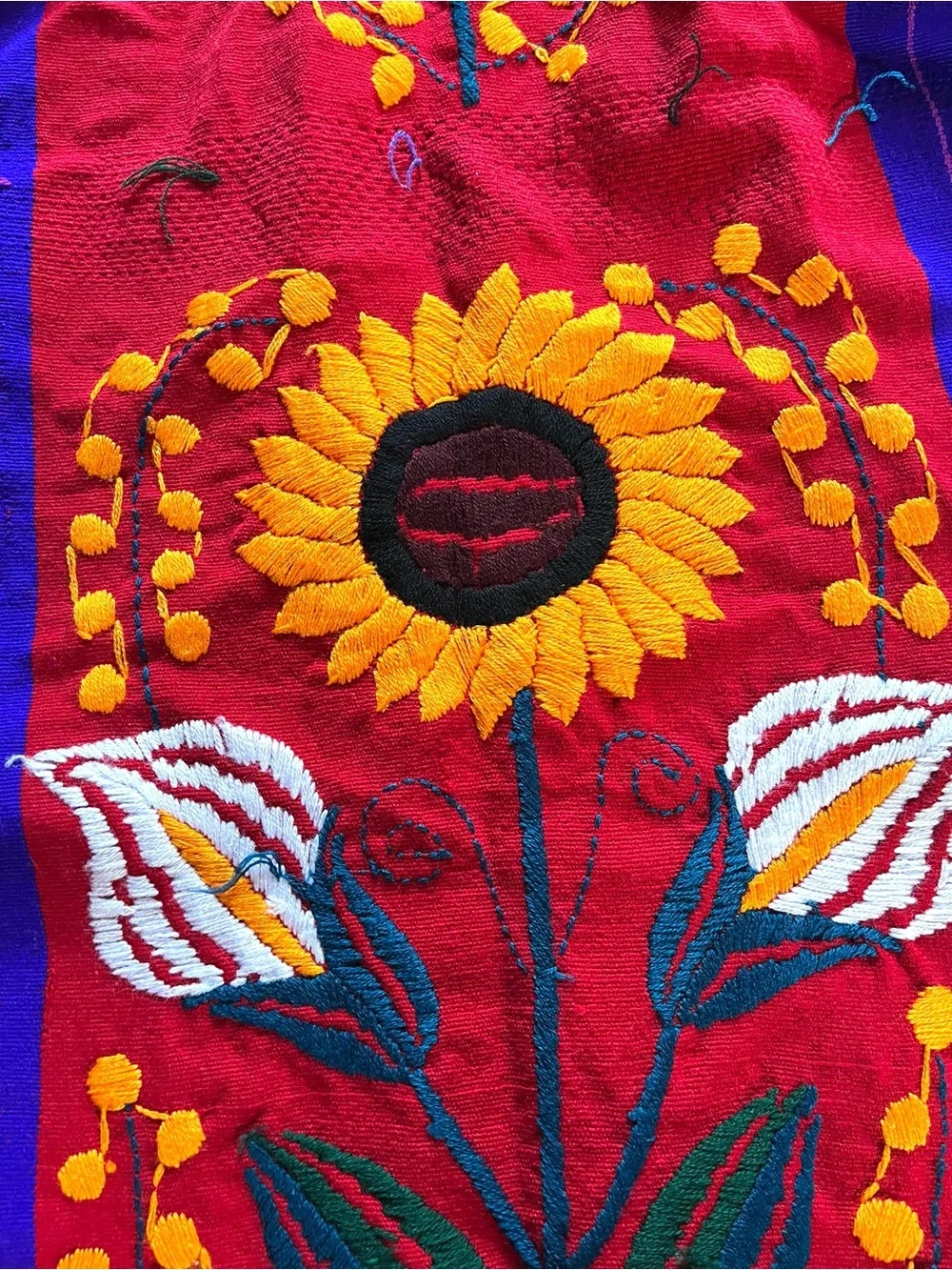 Mexican Handmade Embroidered Table Runner Sun Flowers Calla Lillies Vintage